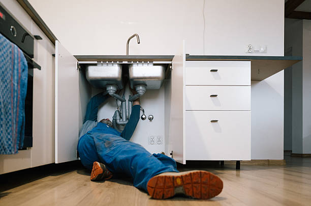 Professional Drain Cleaning technician working in Round Lake, IL